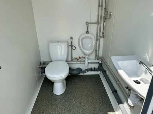 Contentor sanitário com 3 cabines - Image 6