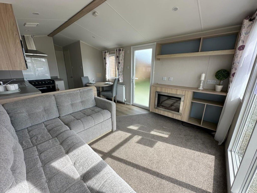 WILLERBY LINWOOD C1568 - Image 14
