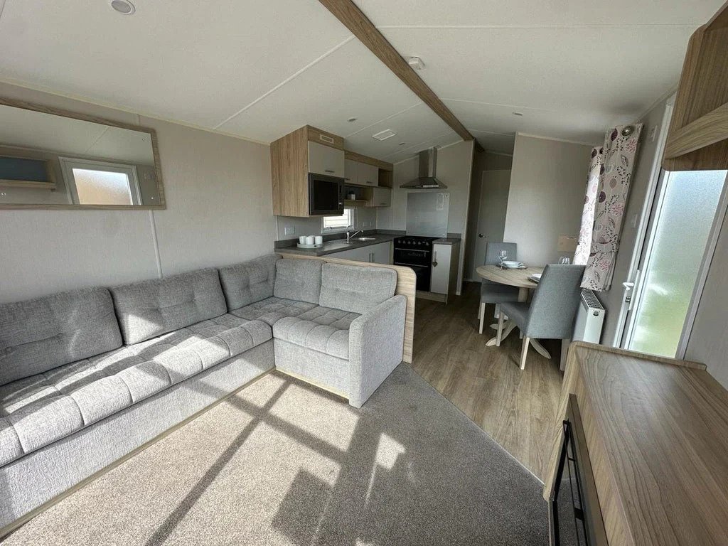 WILLERBY LINWOOD C1568 - Image 13